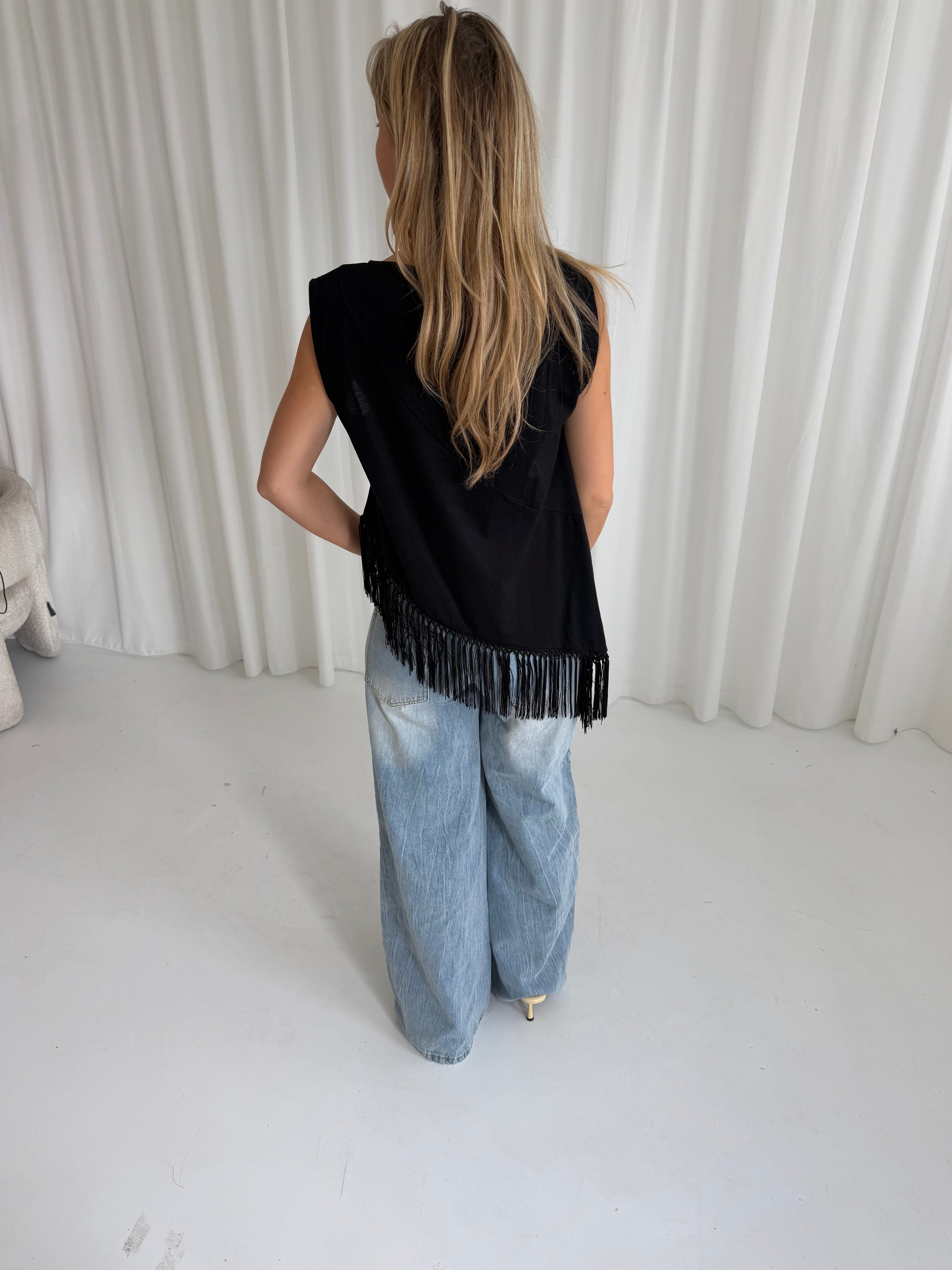 Fringe top
