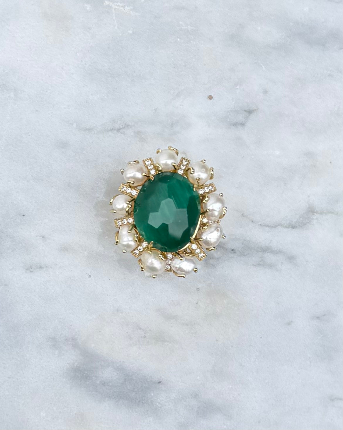 Elia Ring