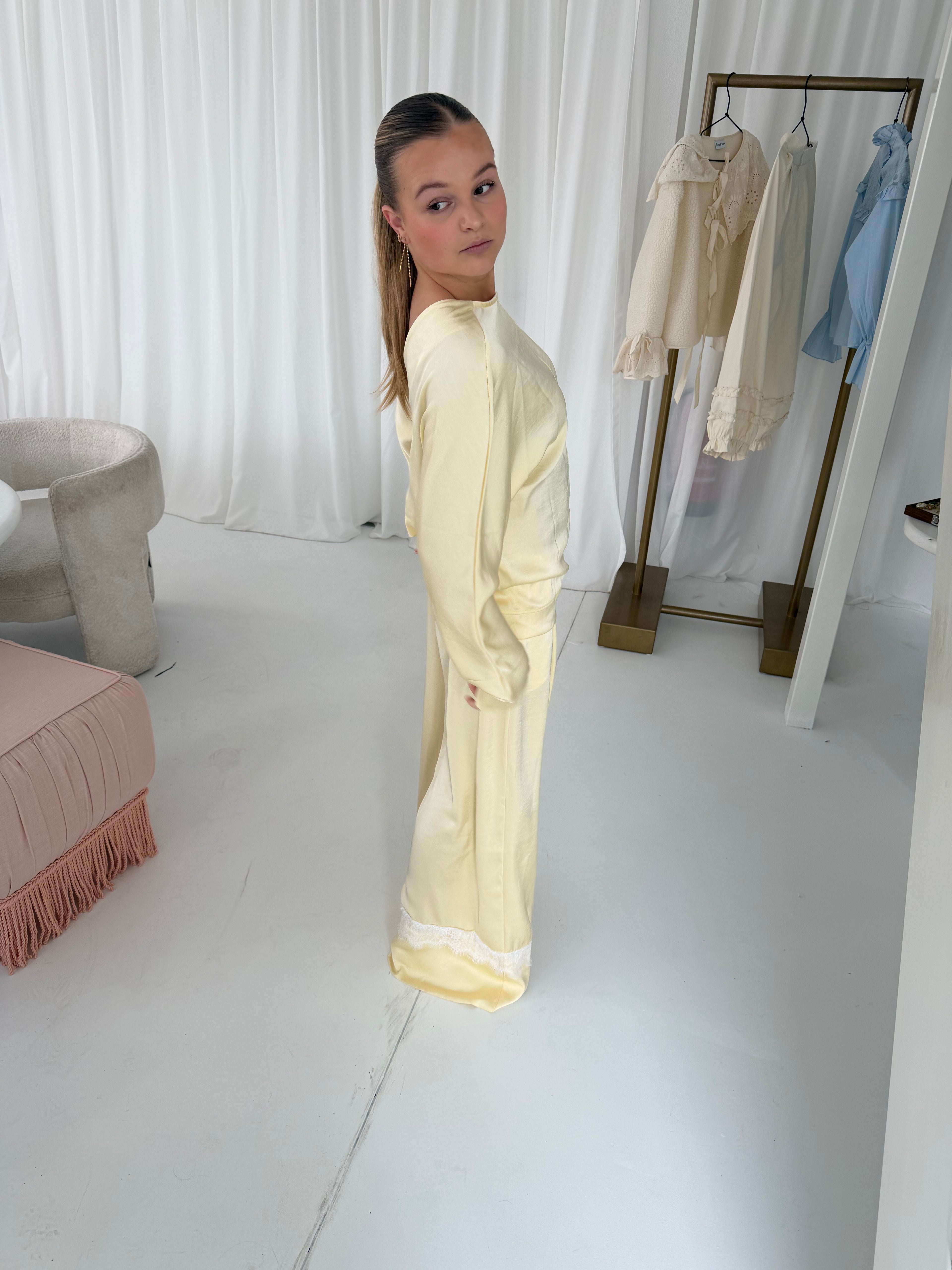 Lemon Suit