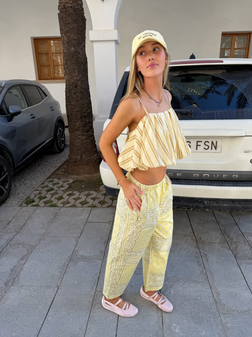 Ari Top