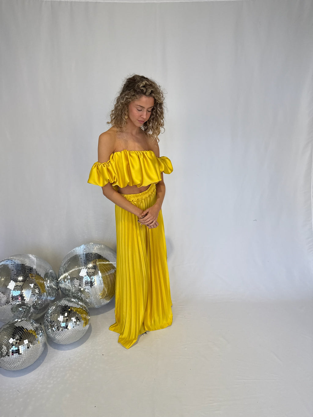 Pretty In Yellow