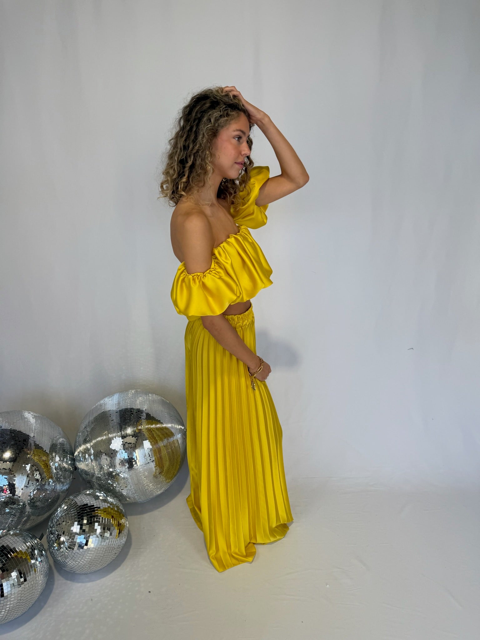 Pretty In Yellow