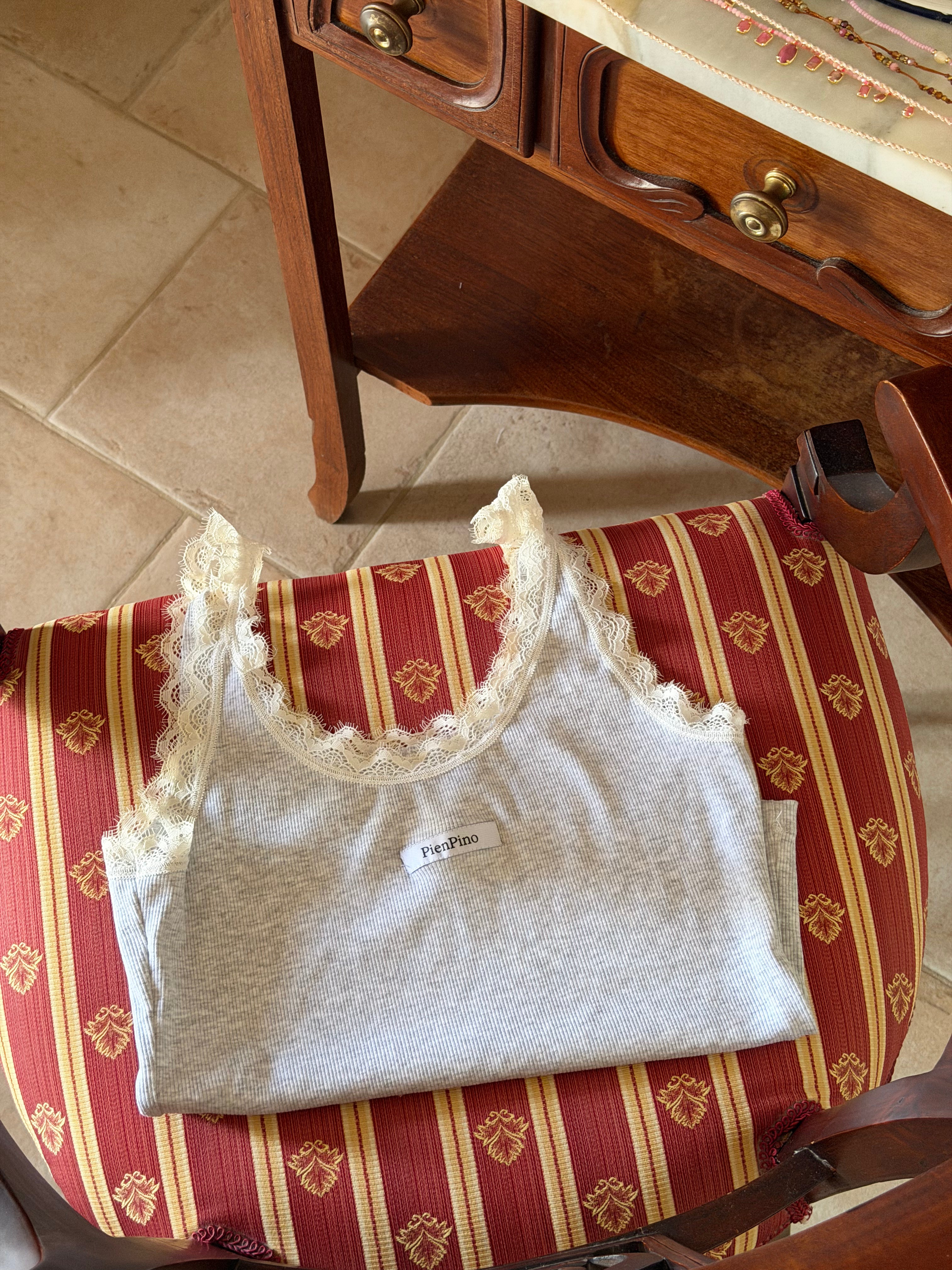 Alma Top