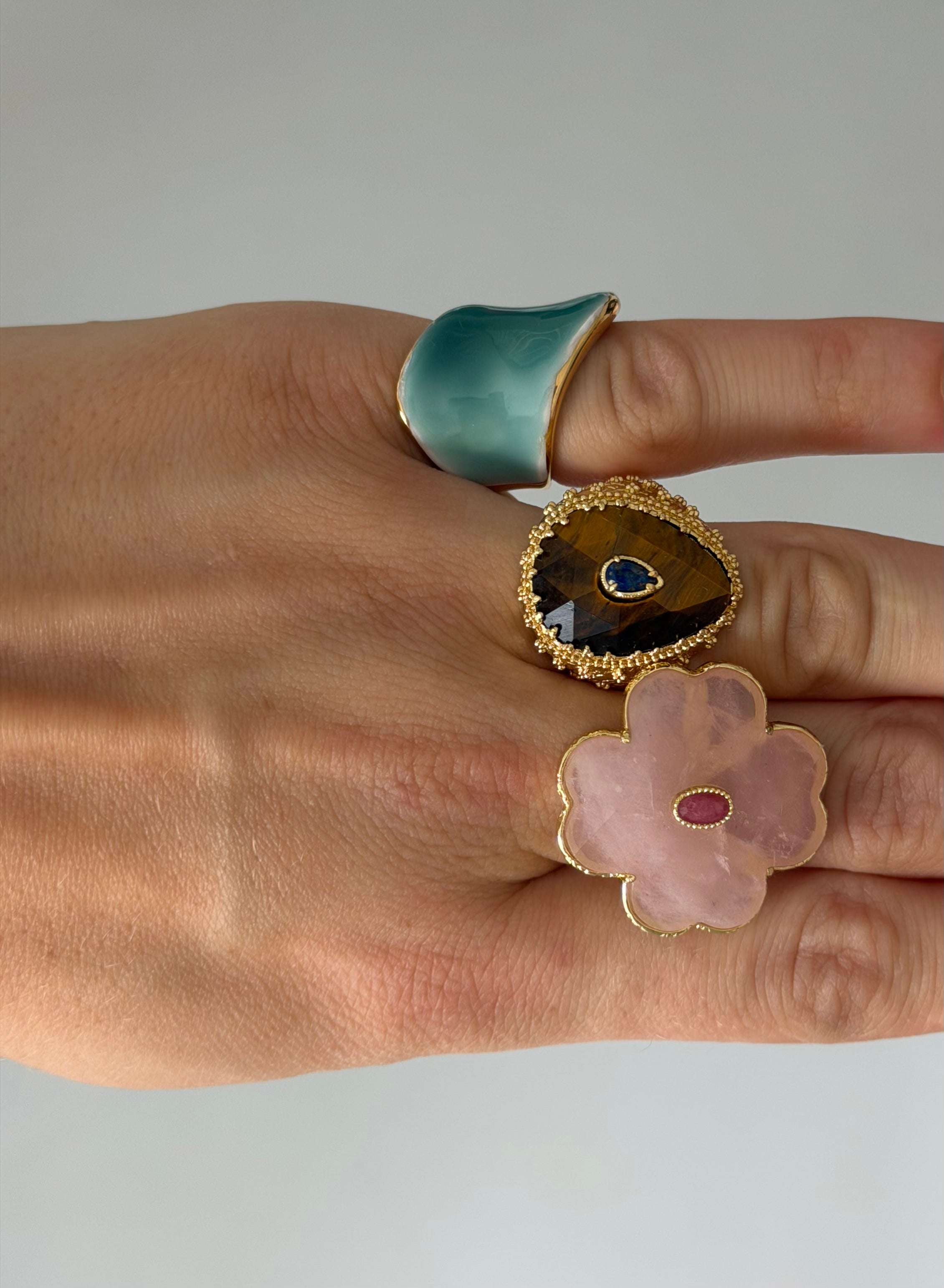 Iva Rings