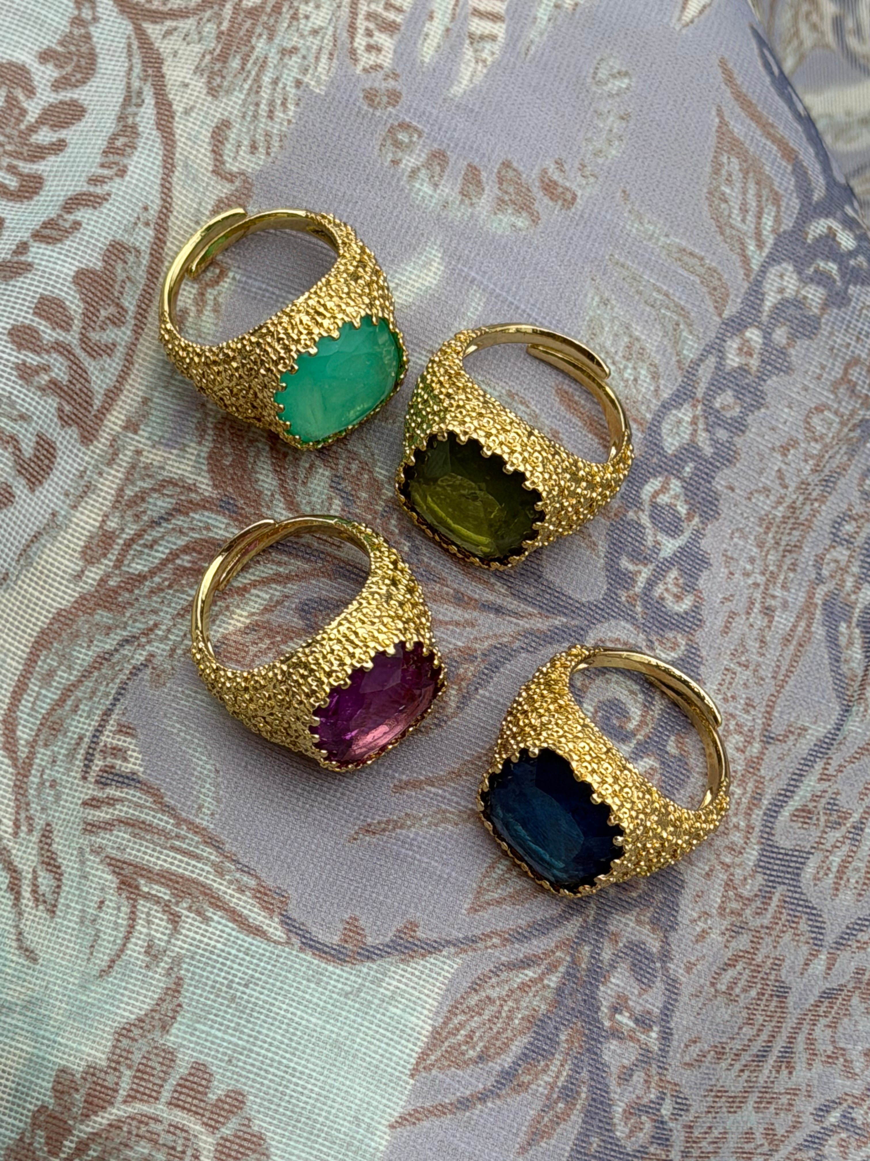 Geliot Rings