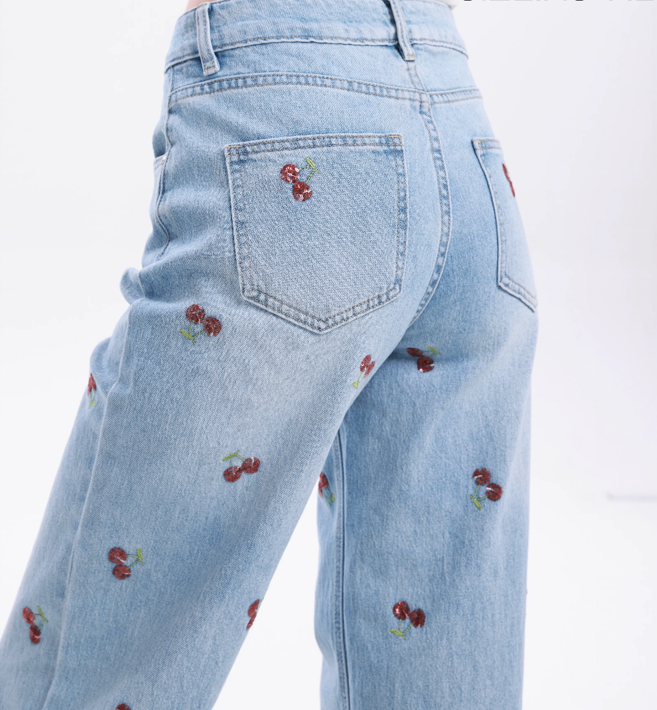 Cherry Jeasns