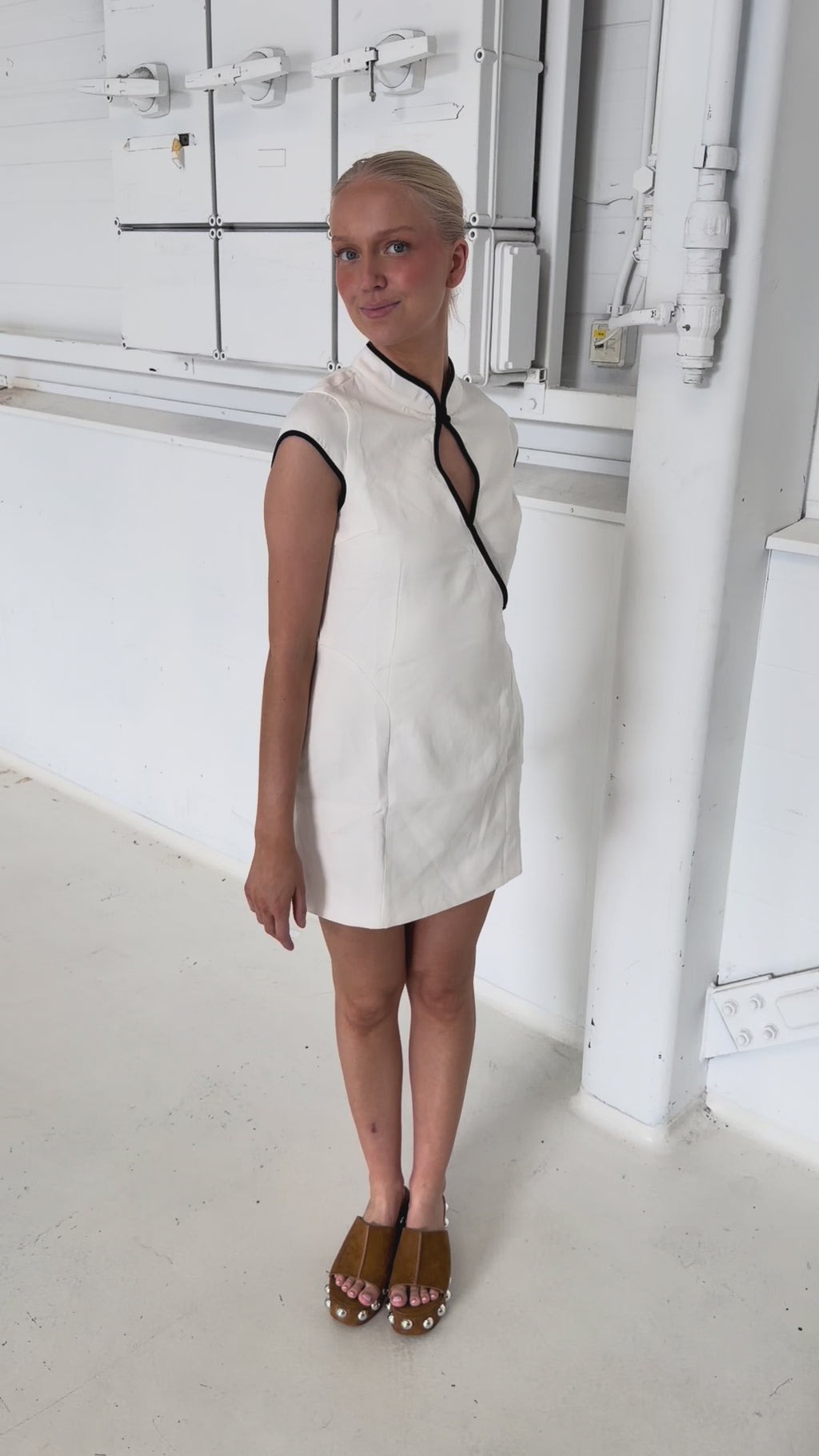 Moma Dress